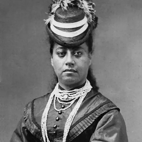 Queen Emma of Hawaii wearing a hat